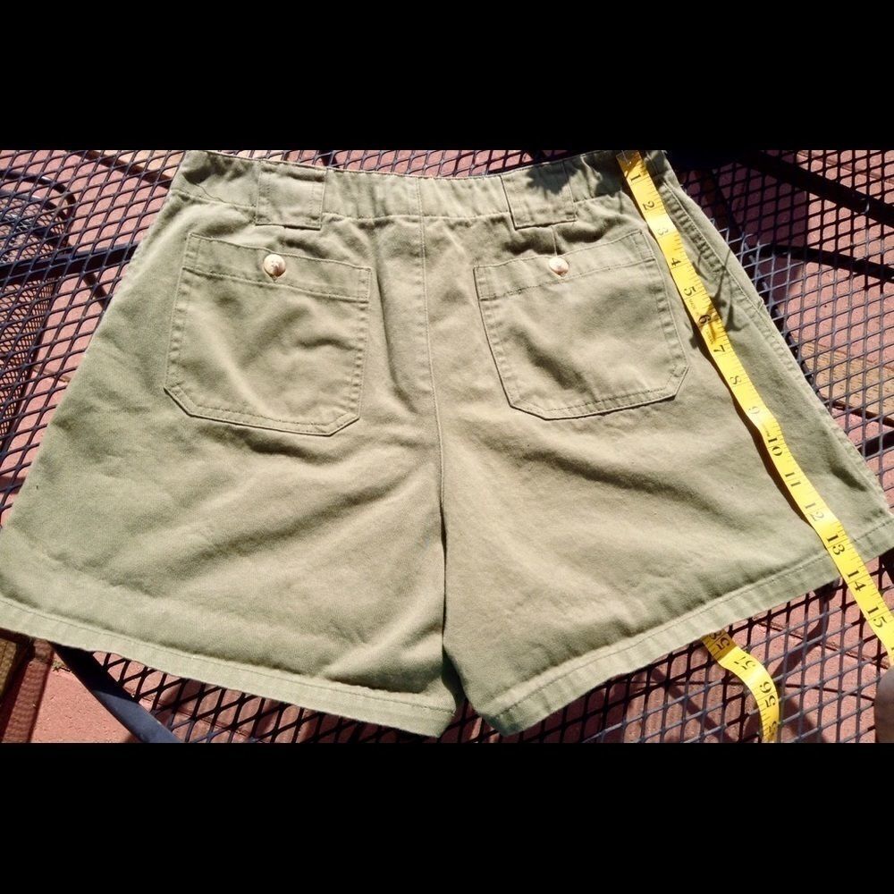 RAFAELLA SPORTS SHORTS   - Picture 5 of 6